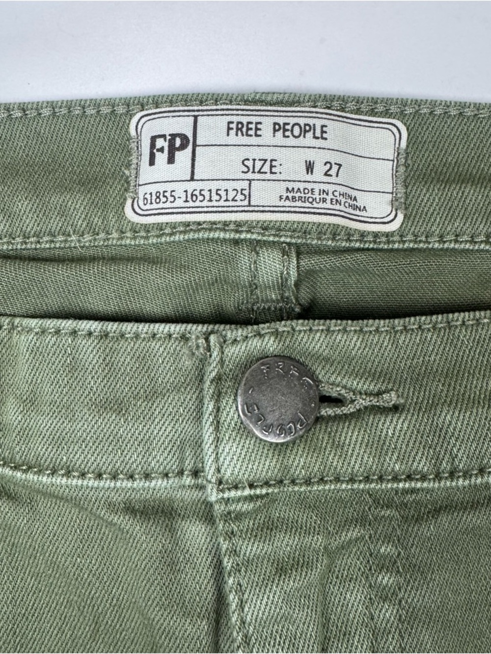 Free People Army Green Distressed Cropped Jeans Frayed Hem Size 27 - Picture 7 of 9